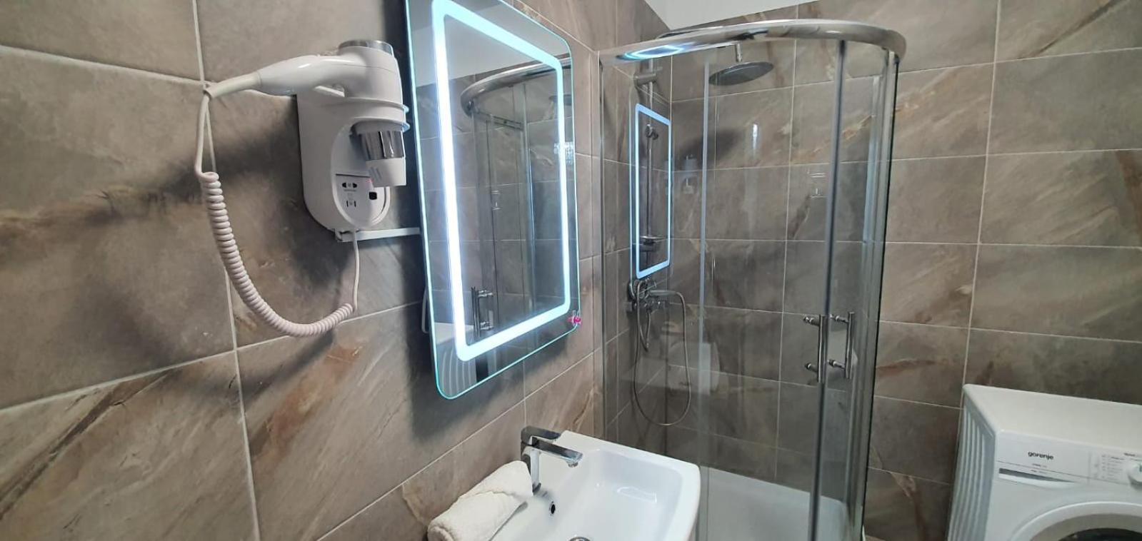 Năvodari Alezzi Luxury Apartment Spa Resort Piscina Incalzita Sauna Parking מראה חיצוני תמונה