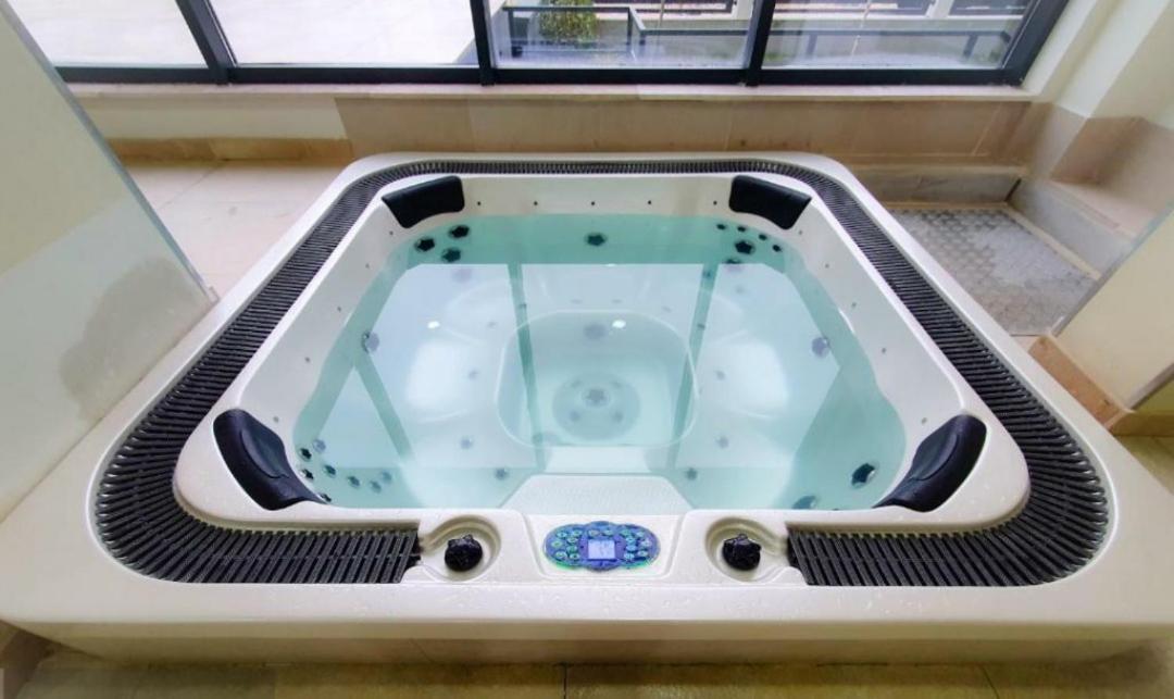 Năvodari Alezzi Luxury Apartment Spa Resort Piscina Incalzita Sauna Parking מראה חיצוני תמונה
