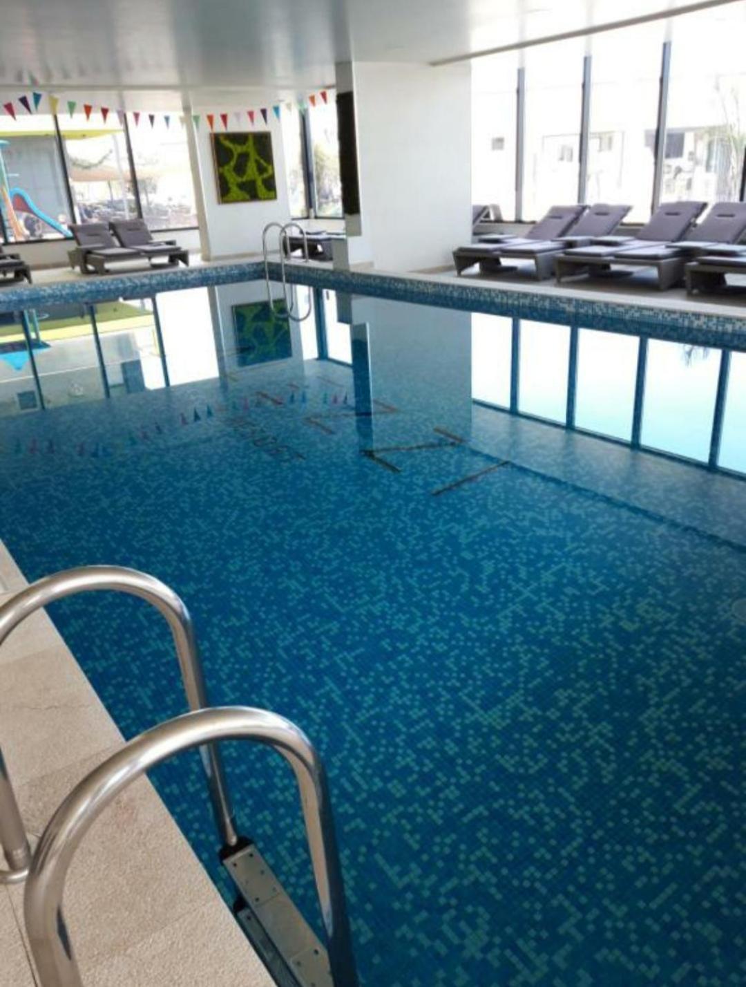 Năvodari Alezzi Luxury Apartment Spa Resort Piscina Incalzita Sauna Parking מראה חיצוני תמונה
