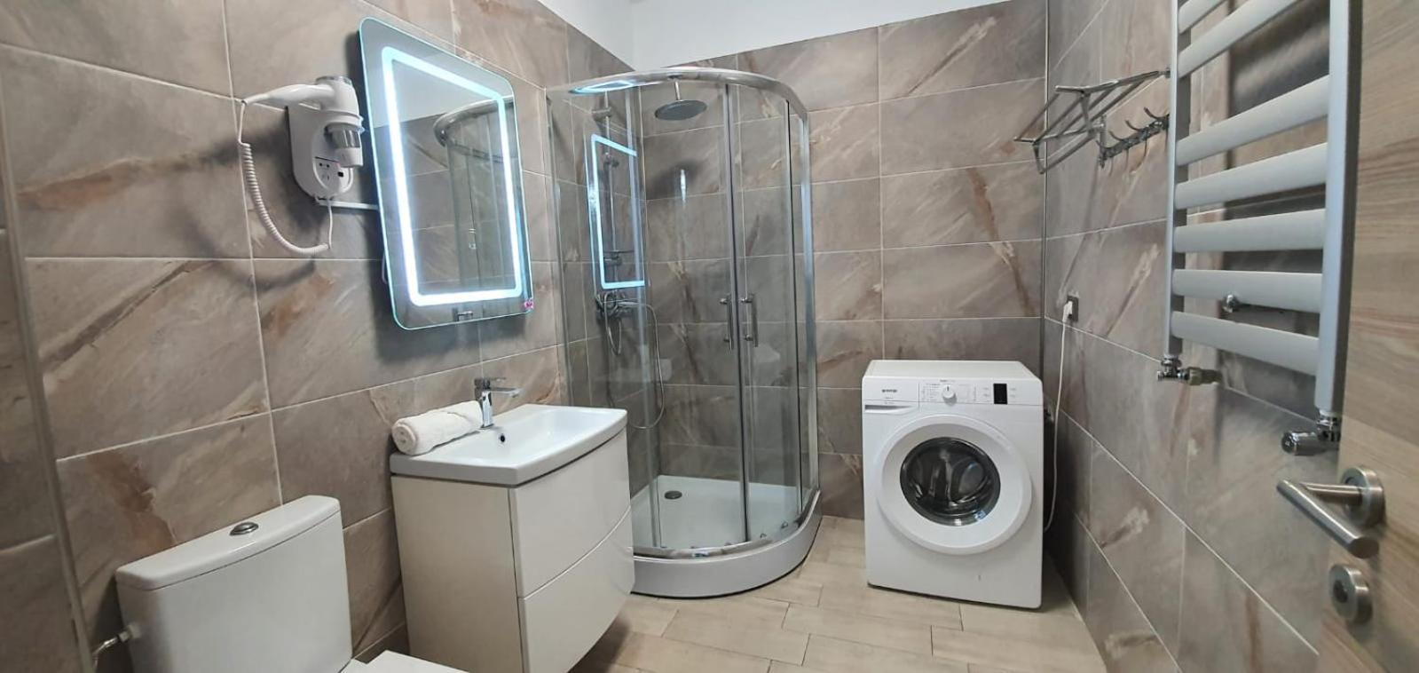 Năvodari Alezzi Luxury Apartment Spa Resort Piscina Incalzita Sauna Parking מראה חיצוני תמונה