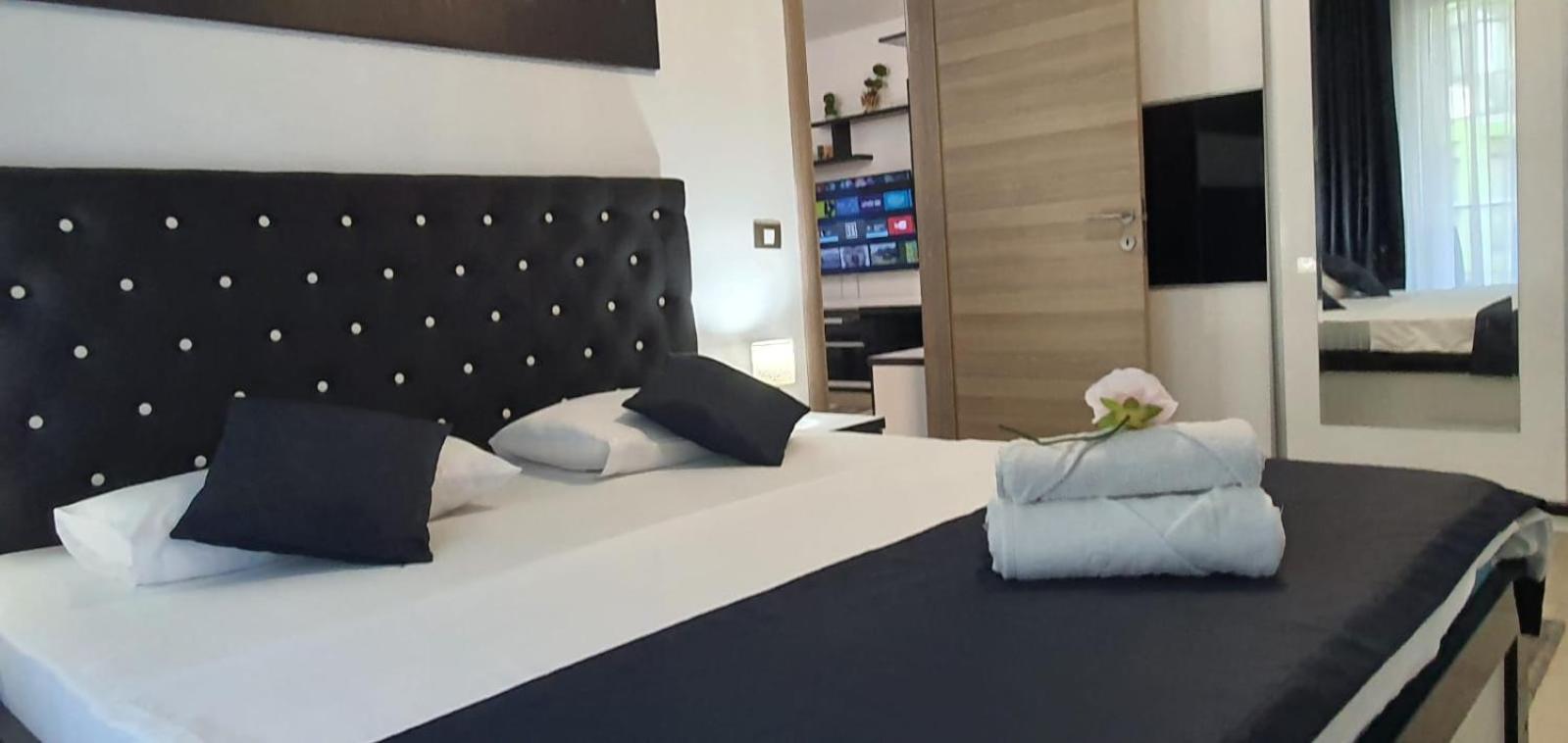 Năvodari Alezzi Luxury Apartment Spa Resort Piscina Incalzita Sauna Parking מראה חיצוני תמונה